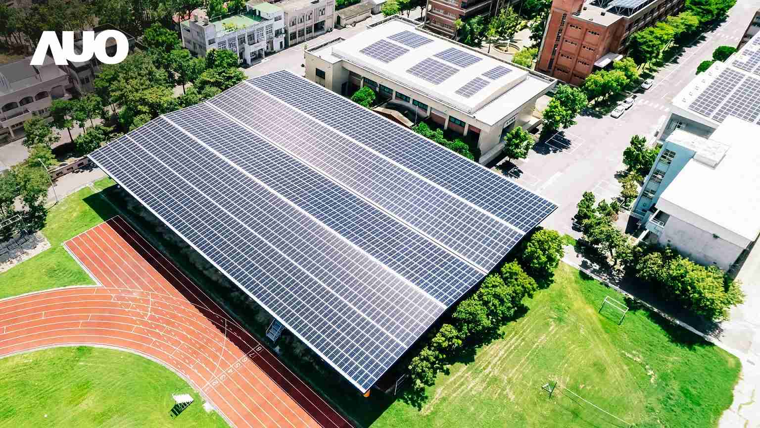 壹号平台SunSteel光电整合型浪板具备快速安装、、、、轻量化优势,,可提升15%发电效能,,,,通过国际IEC与台湾VPC认证安全、、、、防漏、、、耐候标准